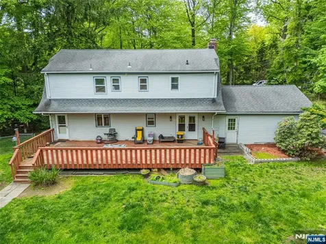 115 Hampshire Hill Road Upper Saddle River NJ 07458