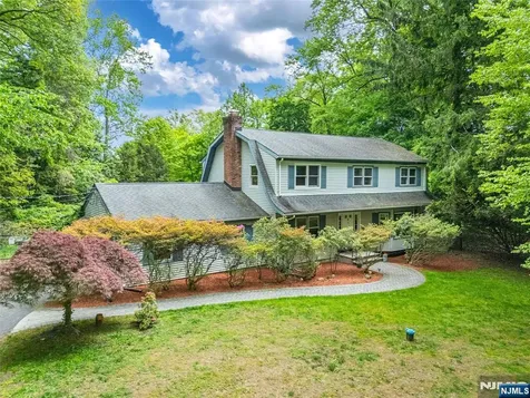 115 Hampshire Hill Road Upper Saddle River NJ 07458