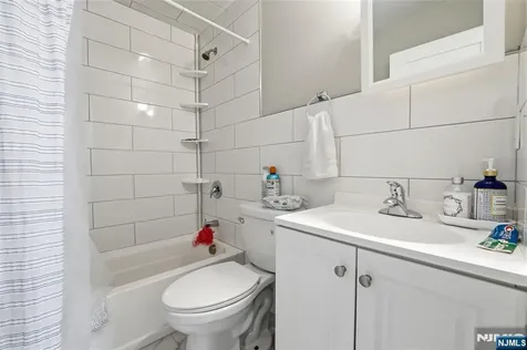 22 Lentz Newark NJ 07105