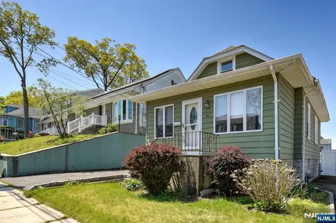 61 Yale Street Nutley NJ 07110