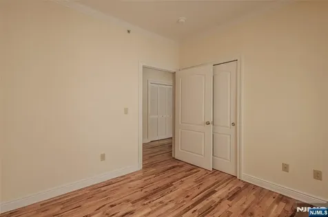 29-31 Freeman Street Newark NJ 07105
