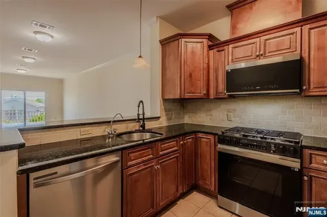 29-31 Freeman Street Newark NJ 07105