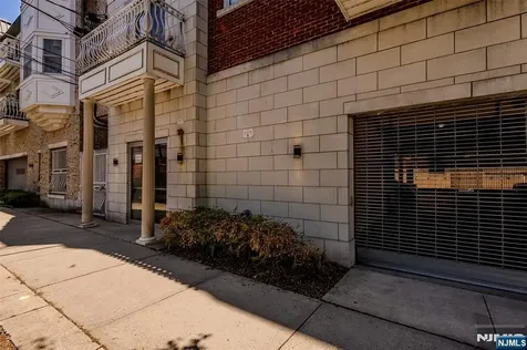 29-31 Freeman Street Newark NJ 07105