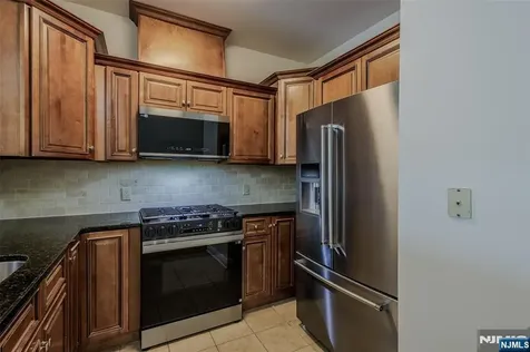 29-31 Freeman Street Newark NJ 07105