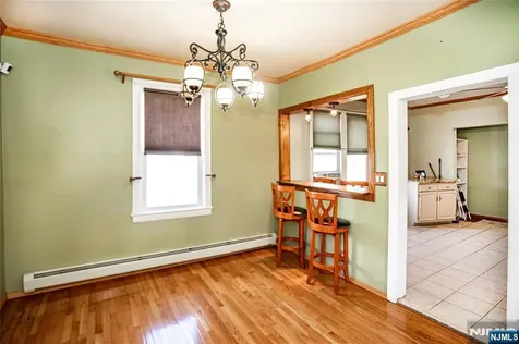 54 13th Street Hawthorne NJ 07506