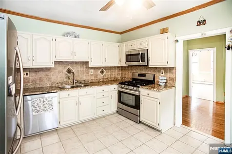 54 13th Street Hawthorne NJ 07506