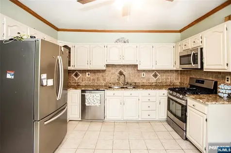 54 13th Street Hawthorne NJ 07506
