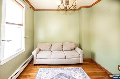 54 13th Street Hawthorne NJ 07506