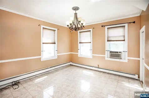 54 13th Street Hawthorne NJ 07506