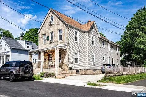 54 13th Street Hawthorne NJ 07506