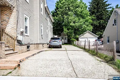 54 13th Street Hawthorne NJ 07506