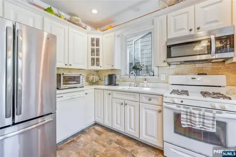 671 Devon Street Kearny NJ 07032
