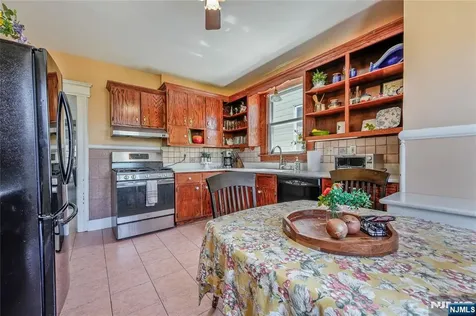 671 Devon Street Kearny NJ 07032