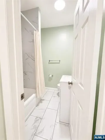 437 53rd West New York NJ 07093