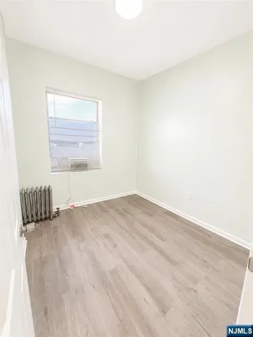437 53rd West New York NJ 07093