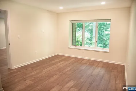 23 Lakeview Drive Old Tappan NJ 07675