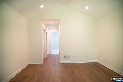 23 Lakeview Drive Old Tappan NJ 07675