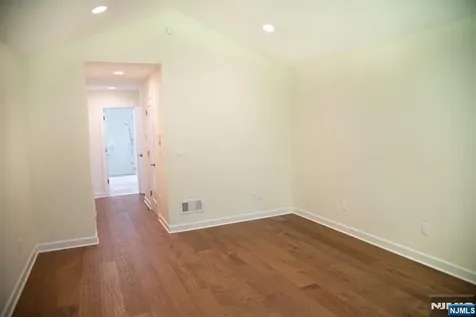23 Lakeview Drive Old Tappan NJ 07675