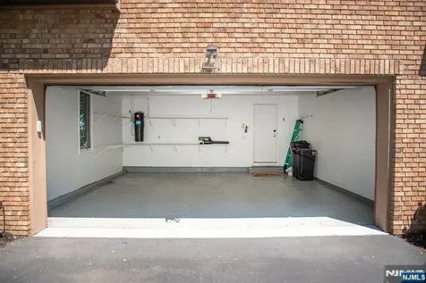 23 Lakeview Drive Old Tappan NJ 07675