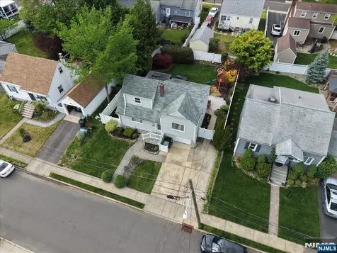 43 Berwyn Place Bergenfield NJ 07621
