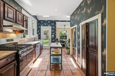 80 Glenwood Road Englewood NJ 07631