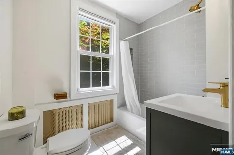 80 Glenwood Road Englewood NJ 07631
