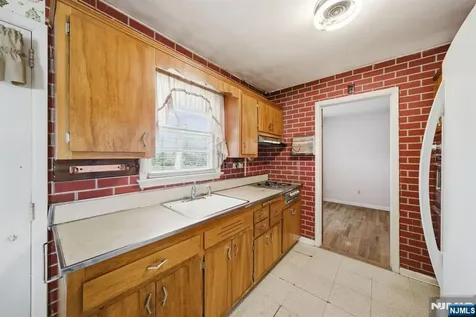 49 Heather Hills Drive Jefferson Township NJ 07438