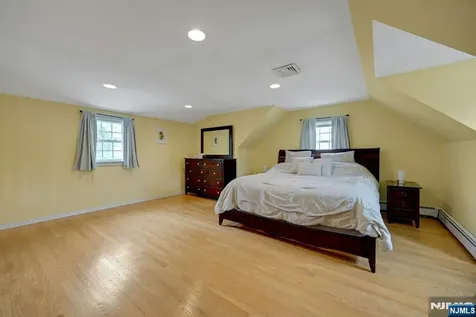 237 North Avenue Wood Ridge NJ 07075