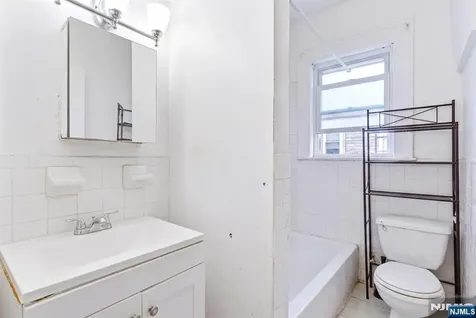 59 Adams Street Irvington NJ 07111