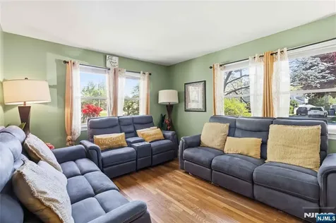 170 Marion Court Pompton Lakes NJ 07442
