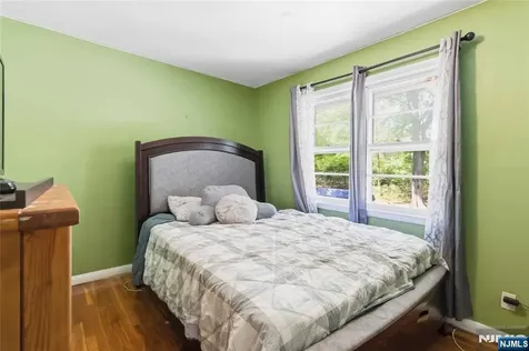 170 Marion Court Pompton Lakes NJ 07442
