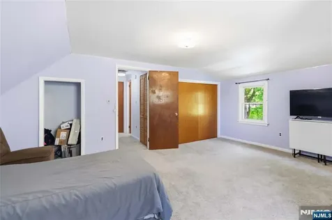 170 Marion Court Pompton Lakes NJ 07442