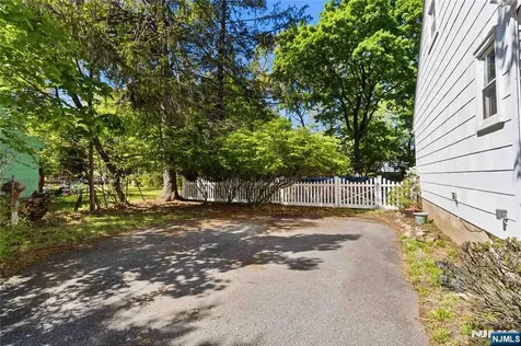 170 Marion Court Pompton Lakes NJ 07442