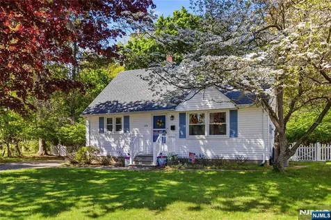 170 Marion Court Pompton Lakes NJ 07442