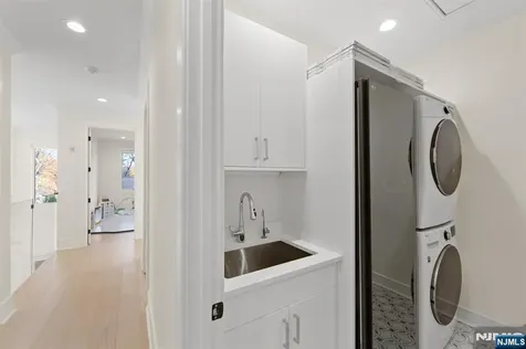 3 Mountain View Court Demarest NJ 07627