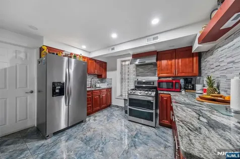 101 73rd Street North Bergen NJ 07047