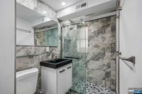 101 73rd Street North Bergen NJ 07047