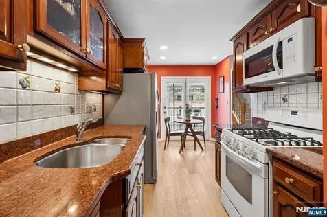 68 Mews Lane South Orange Village NJ 07079