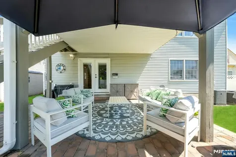 69 Thiem Avenue Rochelle Park NJ 07662