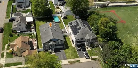 69 Thiem Avenue Rochelle Park NJ 07662
