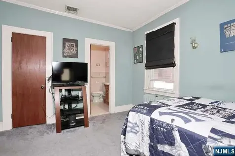 35 Demarest Avenue Bergenfield NJ 07621