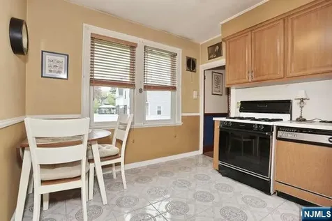 35 Demarest Avenue Bergenfield NJ 07621