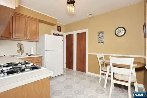 35 Demarest Avenue Bergenfield NJ 07621
