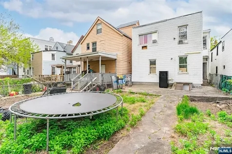 176C Parker Street Newark NJ 07104