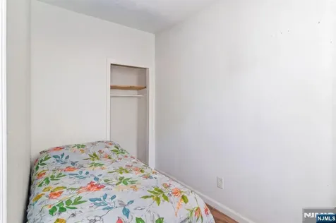176C Parker Street Newark NJ 07104