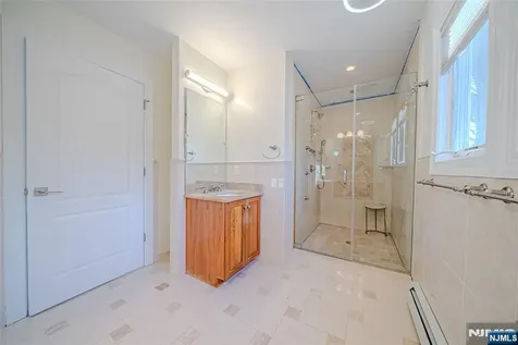 47 Columbus Drive Tenafly NJ 07670