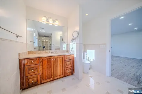 47 Columbus Drive Tenafly NJ 07670