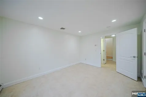 47 Columbus Drive Tenafly NJ 07670