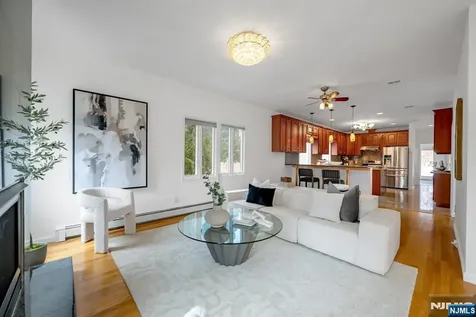177 Lawson Place Paramus NJ 07652