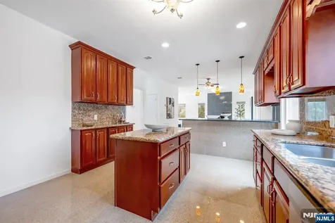 177 Lawson Place Paramus NJ 07652